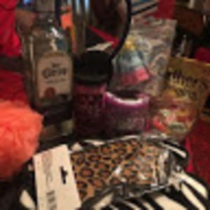 Meet your Posher, Deborah